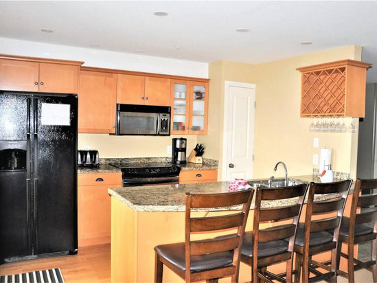 Big White 3 Bedroom Accommodation - Trappers' Crossing - #4486