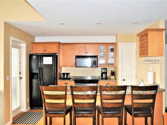 Big White 3 Bedroom Accommodation - Trappers' Crossing - #4486