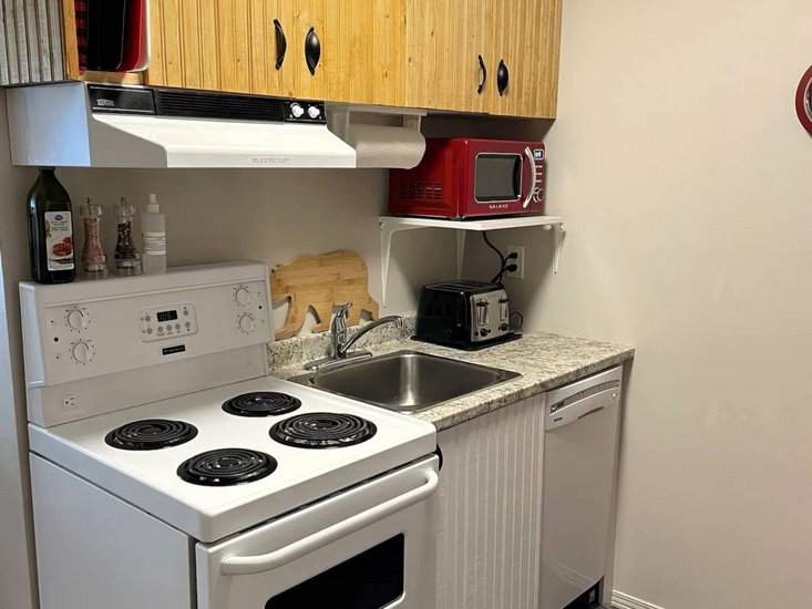 Big White Studio Accommodation - Whitefoot Lodge - #4488 Big White Studio Accommodation - Whitefoot Lodge - #4488