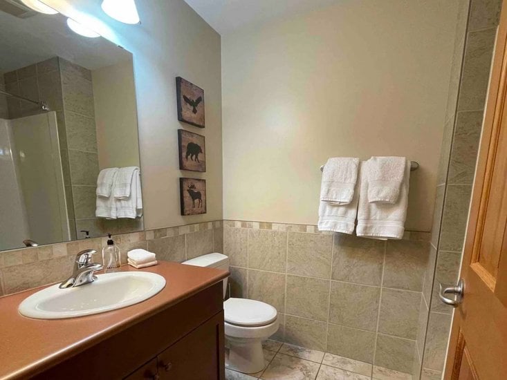 Red Mountain 2 Bedroom Accommodation - Eagles Nest - #4499