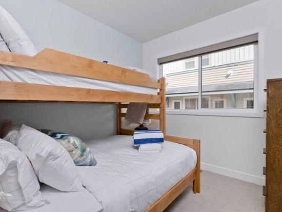 Big White 4 Bedroom Accommodation - Frosty Pines - #4504