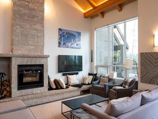 Whistler 8 Bedroom Accommodation - Cedar Ridge - #4506 Whistler 8 Bedroom Accommodation - Cedar Ridge - #4506