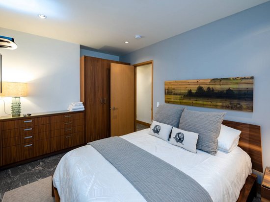 Whistler 8 Bedroom Accommodation - Cedar Ridge - #4506 Whistler 8 Bedroom Accommodation - Cedar Ridge - #4506