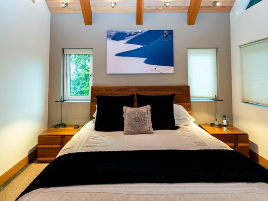 Whistler 8 Bedroom Accommodation - Cedar Ridge - #4506 Whistler 8 Bedroom Accommodation - Cedar Ridge - #4506