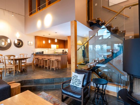 Whistler 8 Bedroom Accommodation - Cedar Ridge - #4506 Whistler 8 Bedroom Accommodation - Cedar Ridge - #4506