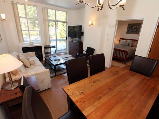 Whistler 2 Bedroom Accommodation - Glacier Lodge - #4507