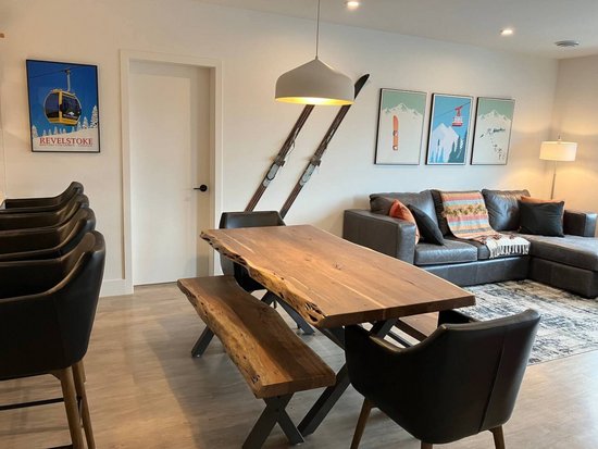 Revelstoke 4 Bedroom Accommodation - Mackenzie Village - #4511