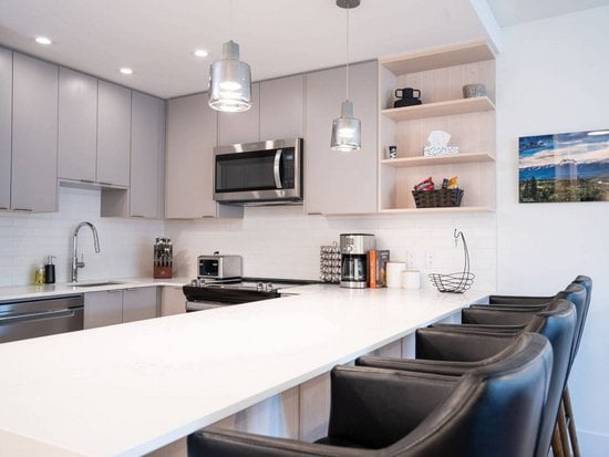 Revelstoke 4 Bedroom Accommodation - Mackenzie Village - #4511