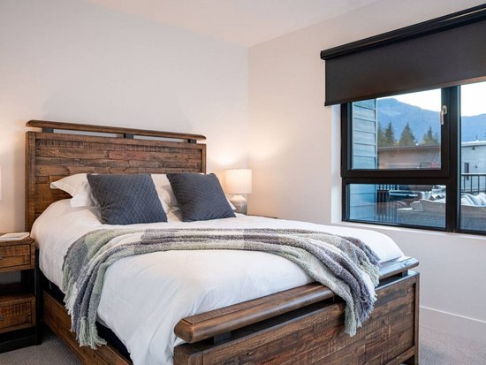 Revelstoke 4 Bedroom Accommodation - Mackenzie Village - #4511