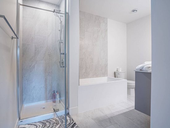 Revelstoke 4 Bedroom Accommodation - Mackenzie Village - #4511