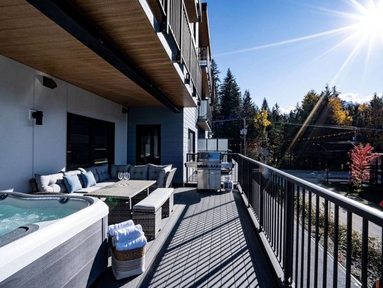 Revelstoke 4 Bedroom Accommodation - Mackenzie Village - #4511