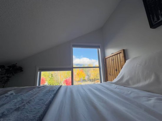 Whistler 2 Bedroom Accommodation - Gondola Village - #4513