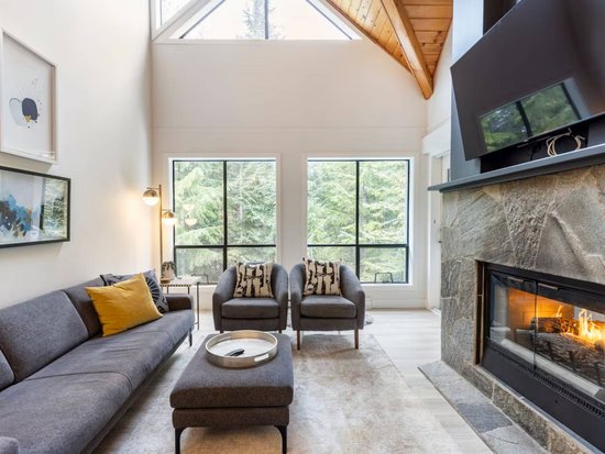 Whistler 4 Bedroom Accommodation - Powderhorn - #4515 Whistler 4 Bedroom Accommodation - Powderhorn - #4515