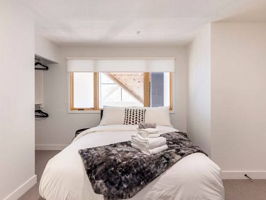 Whistler 4 Bedroom Accommodation - Powderhorn - #4515 Whistler 4 Bedroom Accommodation - Powderhorn - #4515