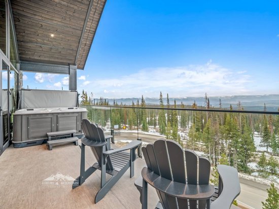 Big White 5 Bedroom Accommodation - Snowball Effect - #4519