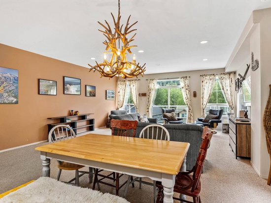 Sun Peaks 3 Bedroom Accommodation - Burfield Drive - #4520