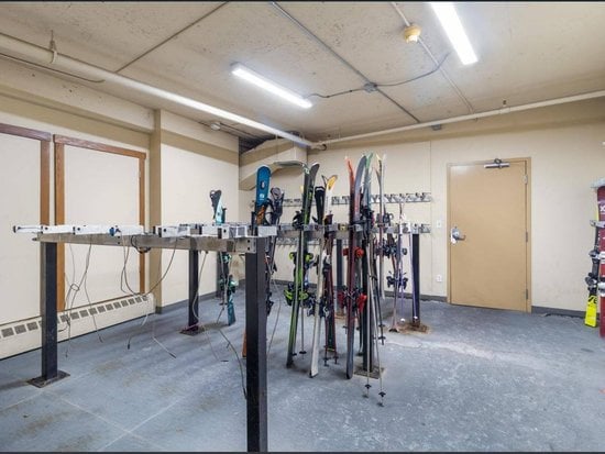 Sun Peaks 1 Bedroom Accommodation - Fireside Lodge - #4526