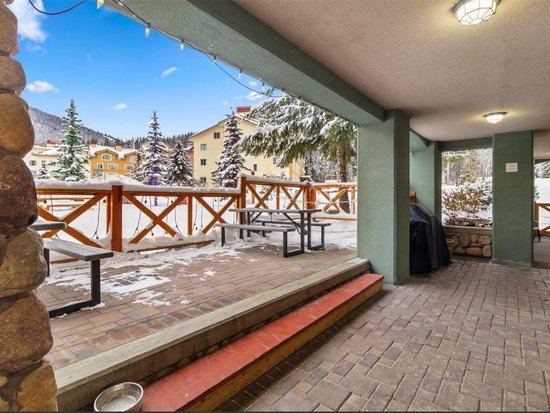 Sun Peaks 1 Bedroom Accommodation - Fireside Lodge - #4526