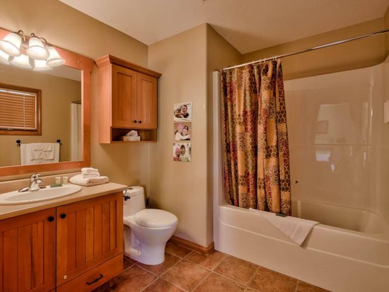 Sun Peaks 3 Bedroom Accommodation - Trails Edge - #4527 Sun Peaks 3 Bedroom Accommodation - Trails Edge - #4527
