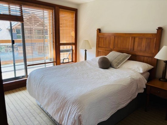 Whistler 3 Bedroom Accommodation - Montebello - #4528