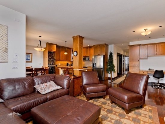 Big White 3 Bedroom Accommodation - Aspens - #4535