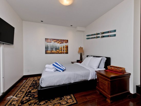 Big White 3 Bedroom Accommodation - Aspens - #4535