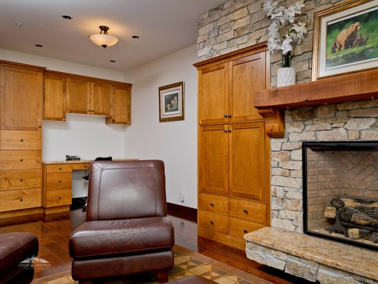 Big White 3 Bedroom Accommodation - Aspens - #4535