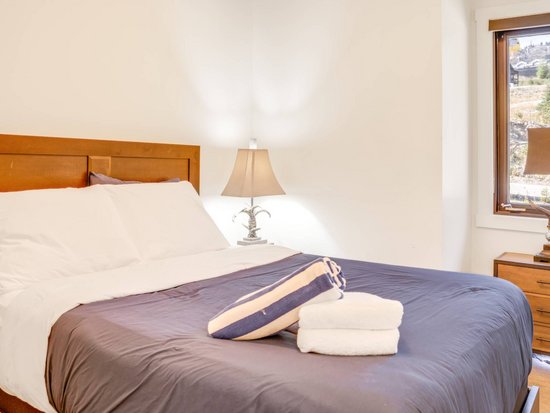 Big White 4 Bedroom Accommodation - The Edge - #4541 Big White 4 Bedroom Accommodation - The Edge - #4541