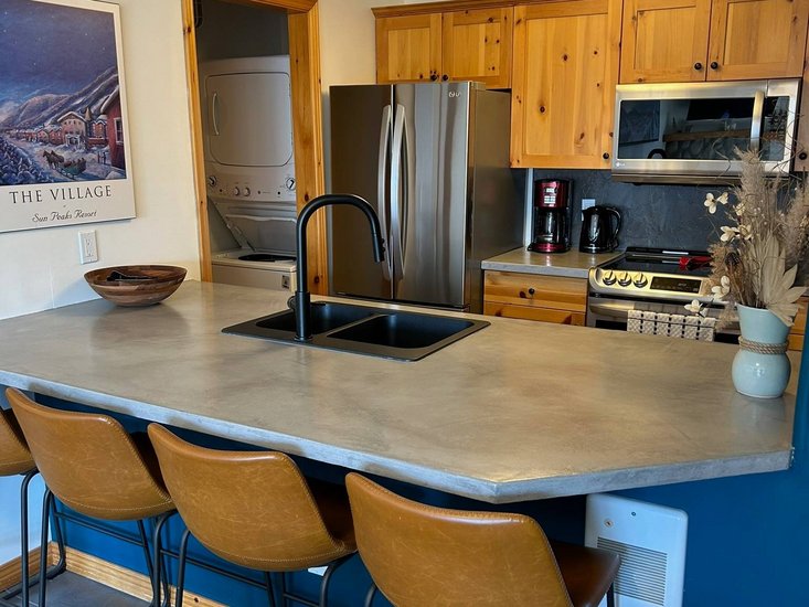 Sun Peaks 2 Bedroom Accommodation - Crystal Forest - #4543