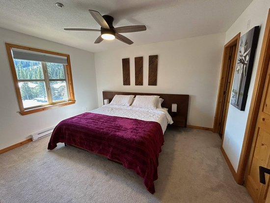 Sun Peaks 2 Bedroom Accommodation - Crystal Forest - #4543