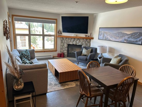 Sun Peaks 2 Bedroom Accommodation - Crystal Forest - #4543