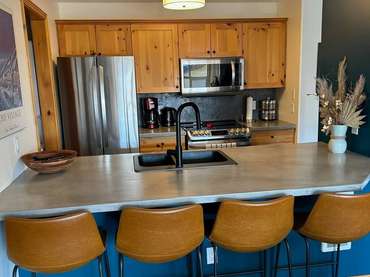 Sun Peaks 2 Bedroom Accommodation - Crystal Forest - #4543