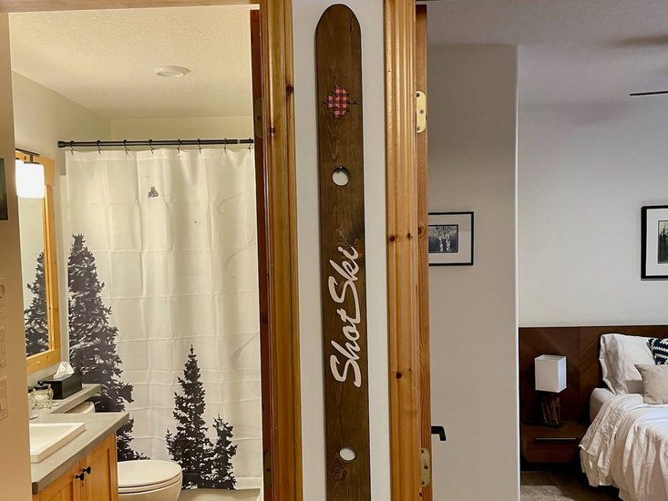 Sun Peaks 2 Bedroom Accommodation - Crystal Forest - #4543