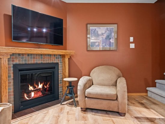 2 Bedroom Whistler Vacation Rental - Glacier's Reach
