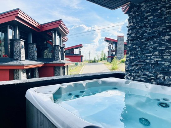 Big White 6 Bedroom Accommodation - The Edge - #4546