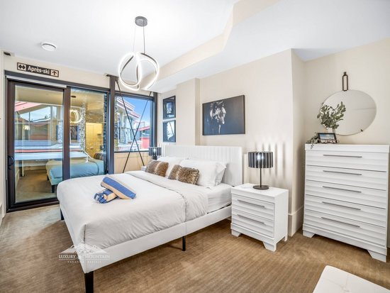 Big White 6 Bedroom Accommodation - The Edge - #4546