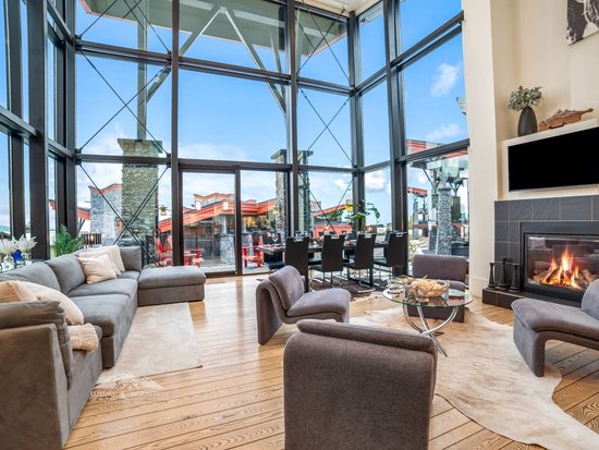 Big White 6 Bedroom Accommodation - The Edge - #4546