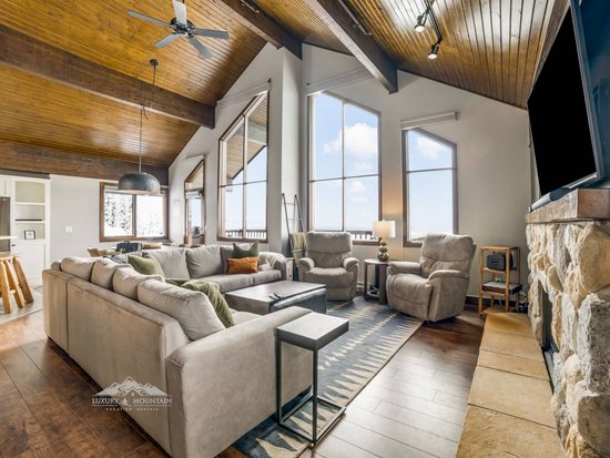 Big White 5 Bedroom Accommodation - Moonshine Hideaway - #4548