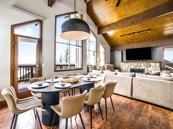 Big White 5 Bedroom Accommodation - Moonshine Hideaway - #4548