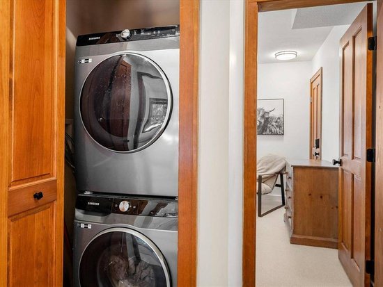 Whistler 3 Bedroom Accommodation - Treeline - #4549 Whistler 3 Bedroom Accommodation - Treeline - #4549