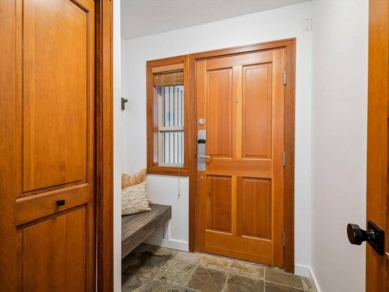 Whistler 3 Bedroom Accommodation - Treeline - #4549 Whistler 3 Bedroom Accommodation - Treeline - #4549