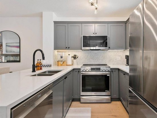 Whistler 3 Bedroom Accommodation - Treeline - #4549 Whistler 3 Bedroom Accommodation - Treeline - #4549