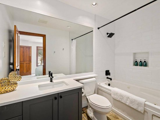 Whistler 3 Bedroom Accommodation - Treeline - #4549