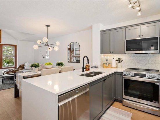 Whistler 3 Bedroom Accommodation - Treeline - #4549 Whistler 3 Bedroom Accommodation - Treeline - #4549