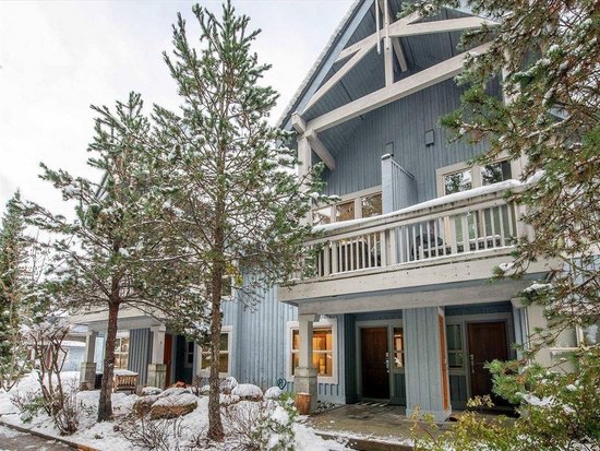 Whistler 3 Bedroom Accommodation - Treeline - #4549 Whistler 3 Bedroom Accommodation - Treeline - #4549