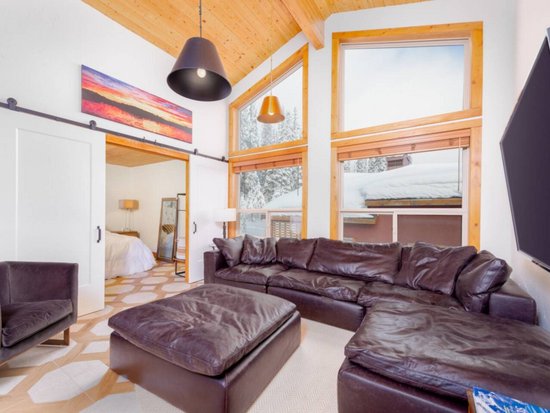 Big White 4 Bedroom Accommodation - Snow Pines II - #4552