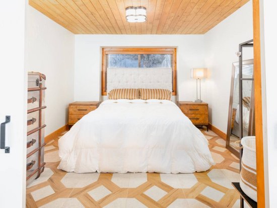 Big White 4 Bedroom Accommodation - Snow Pines II - #4552