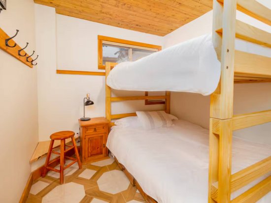 Big White 4 Bedroom Accommodation - Snow Pines II - #4552