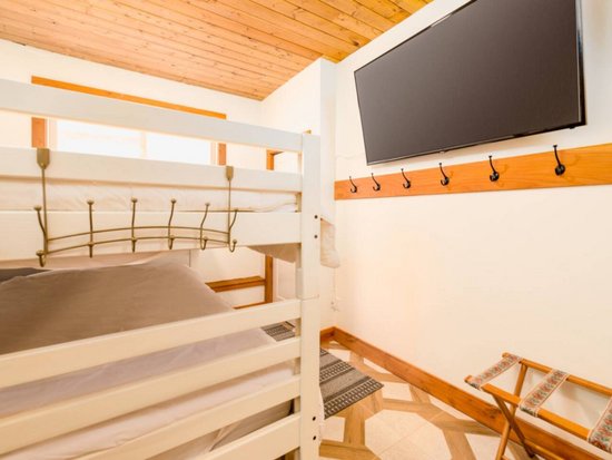 Big White 4 Bedroom Accommodation - Snow Pines II - #4552