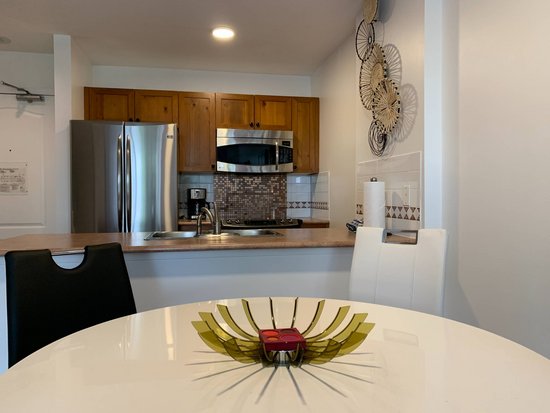 Whistler 1 Bedroom Accommodation - Whistler Town Plaza - Deer Lodge - #4555